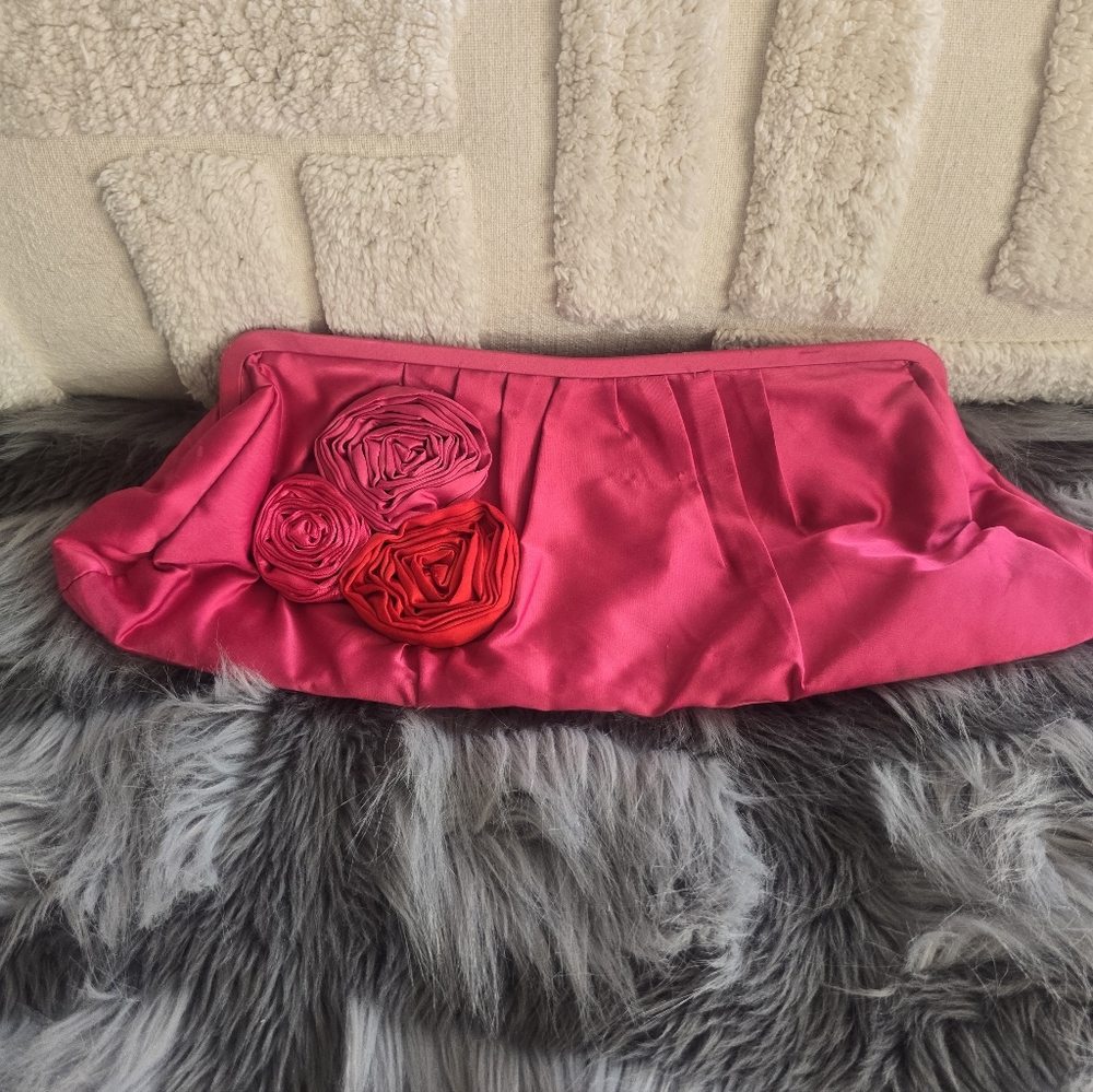 Express Clutch - Picture 9 of 17